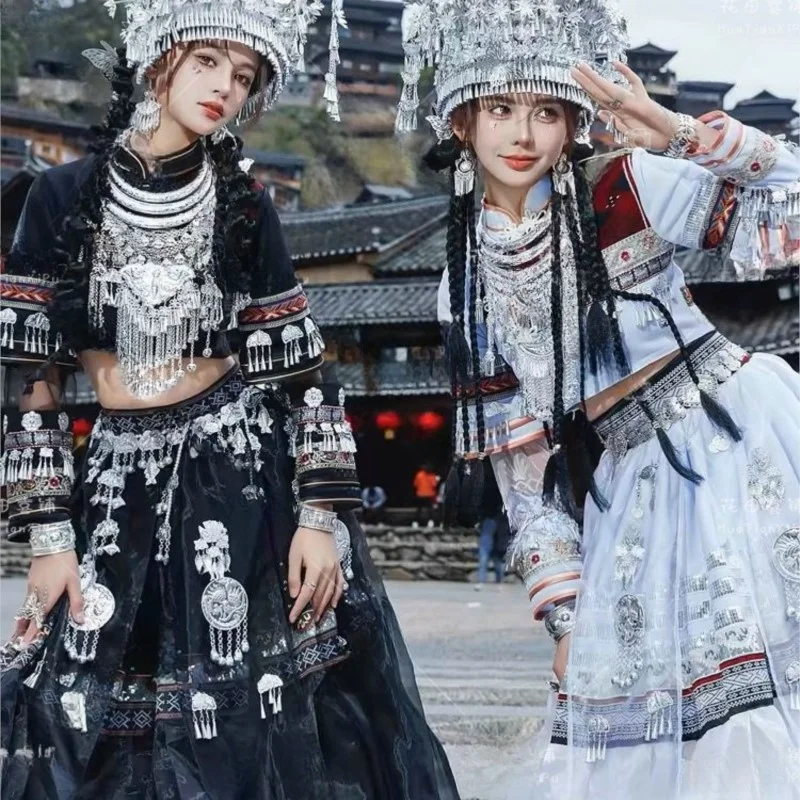 

Miao Jiang less nationality clothing national wind travel to take Tujia new boudoir photo photography