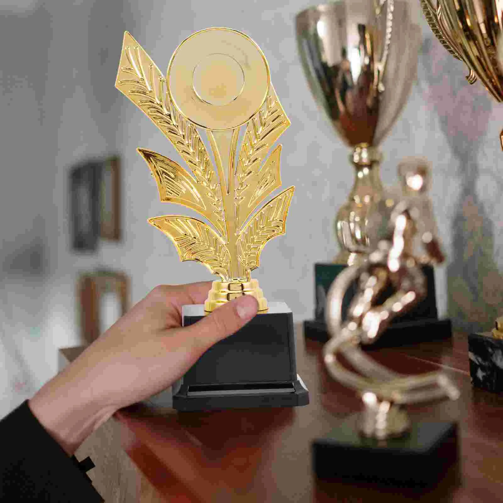 

Children's Trophy Plastic Award Small Trophies for Kids Awards Gold Props Perlite Plants Reward Competitions Winning Prizes