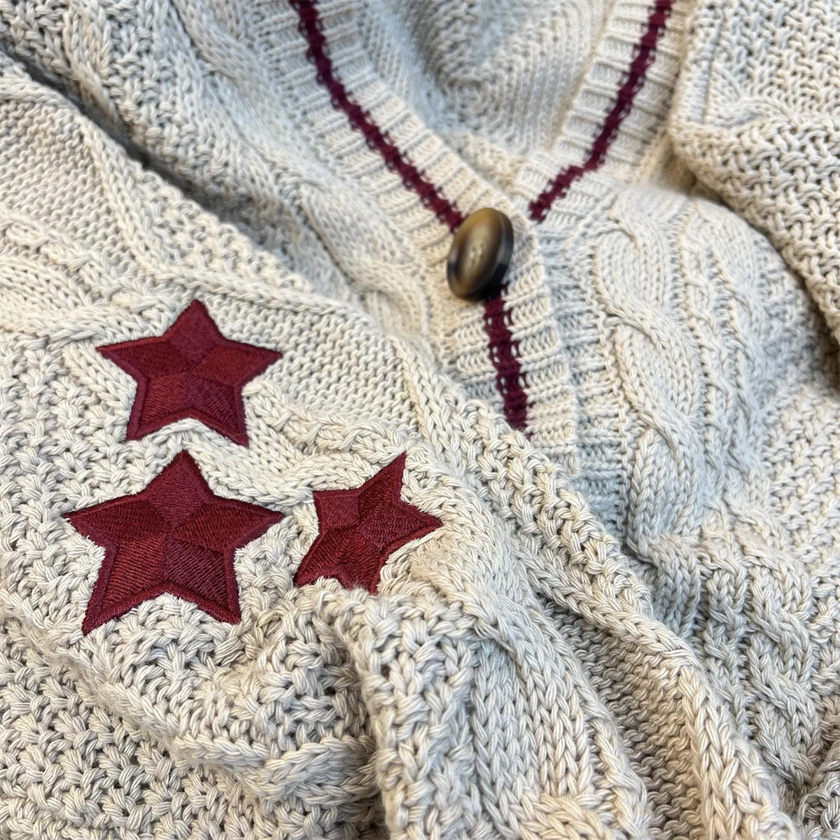 

Solid Star Embroidered Knitted Sweater Loose American Women V-Neck Striped Button Casual Fashion New Style Cardigan Sweater