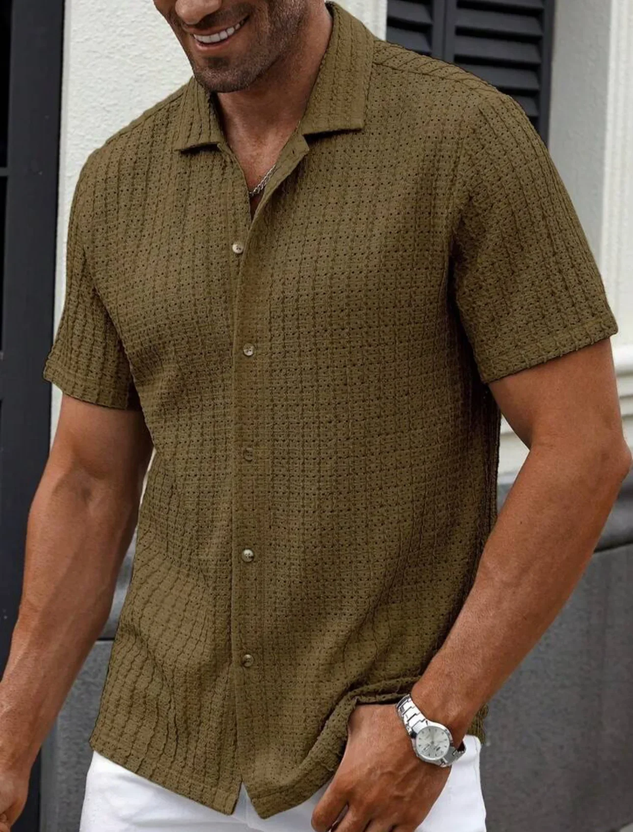 

Breathable And Fashionable Causal Short-Sleeved Shirts New Men's Clothing Lapel Solid Color Buttons Decorations Man Shirts