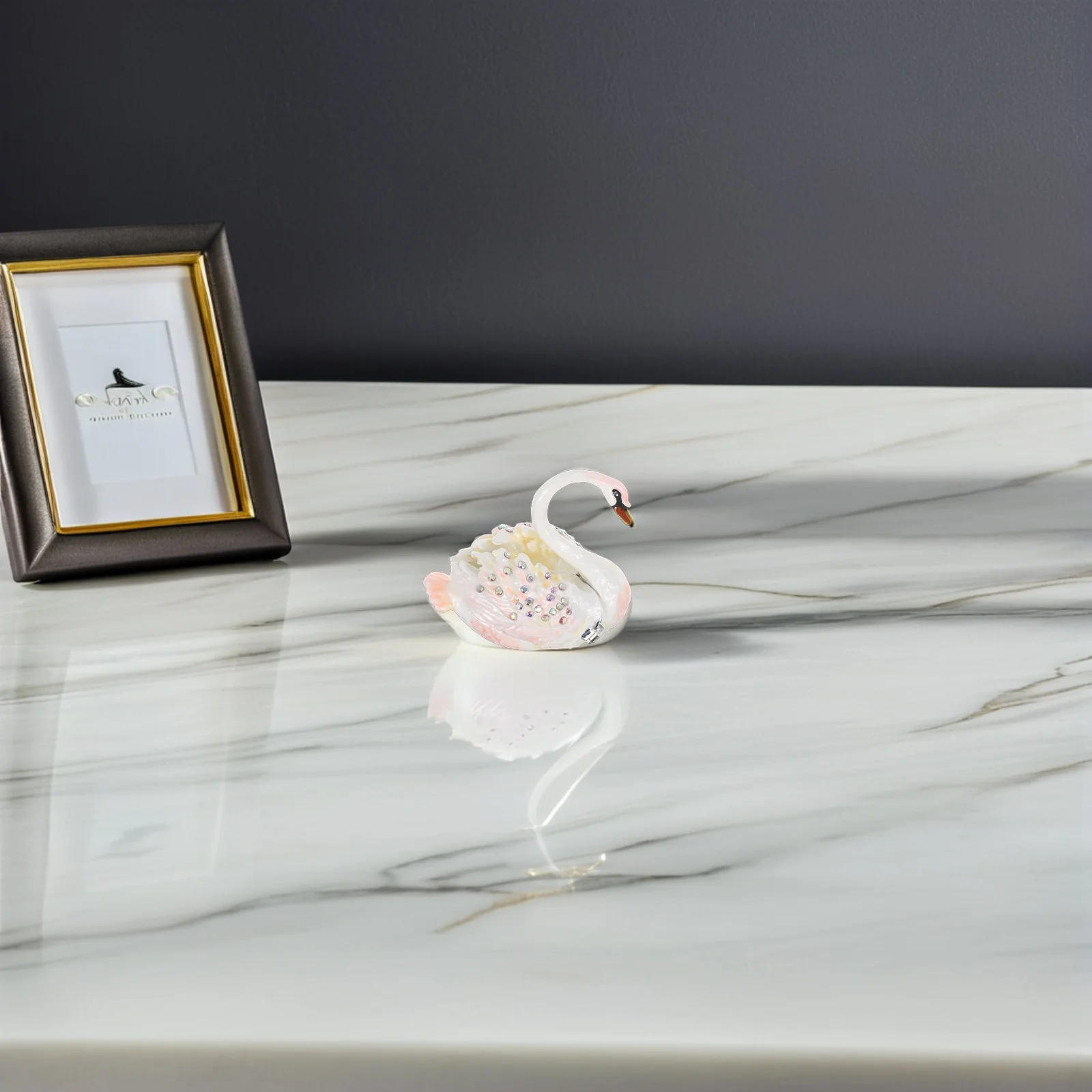 

Цельная шкатулка для драгоценностей в форме ювелирных изделий, металлическая шкатулка для безделушек, винтажный чехол для безделушек Ганайзер, синий цвет, держатель для колец, декор