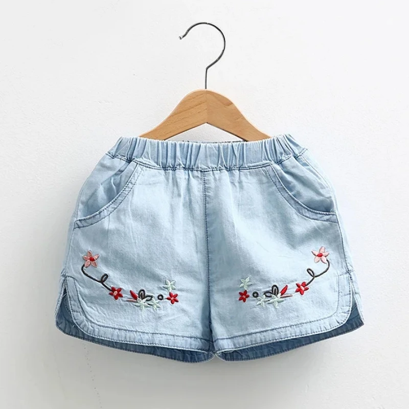 2025 الصيف عادية 2 3 4 سنوات 90-110 سنتيمتر طفل الأطفال الأزرق التطريز الأزهار القطن جيب الدنيم السراويل للأطفال الصغار الفتيات #6