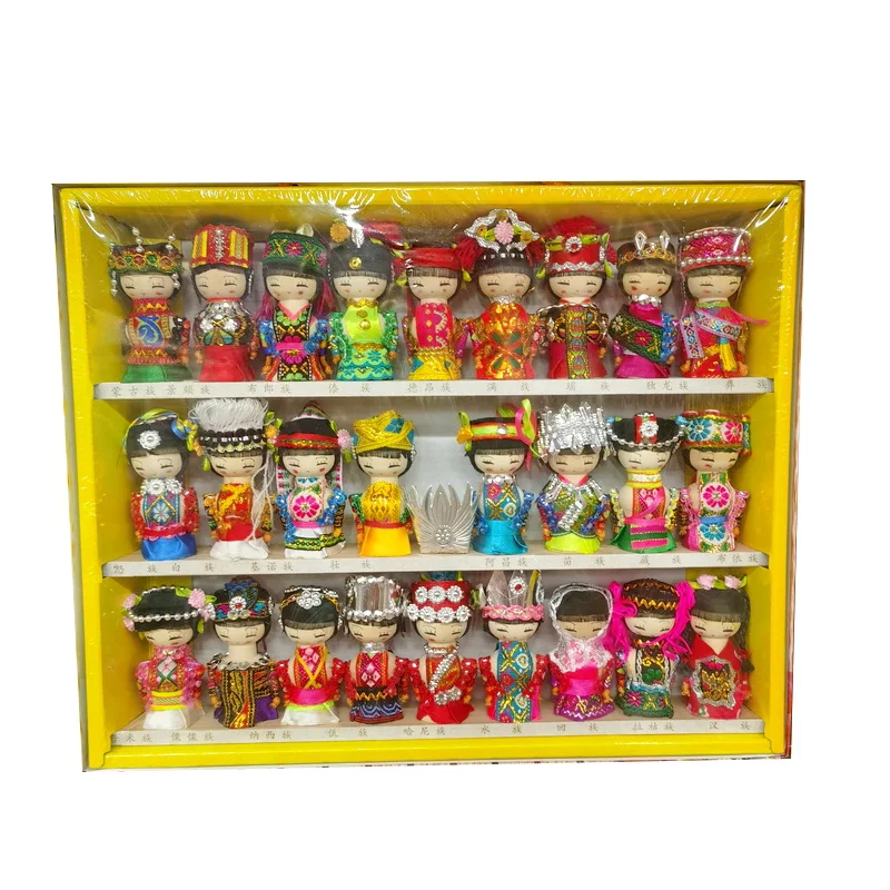 Features 26 ethnic minority sets, dolls, gifts, souvenirs, children's decorations and ornaments