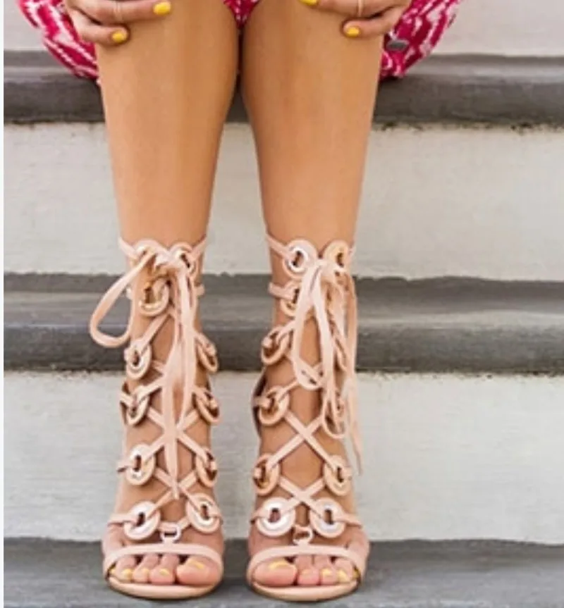 Sexy Woman Metal Eyelet Crossed Strap Lace- Up Sandals High Heels Peep Toe Woman White Pink Gladitor Banquet Shoes