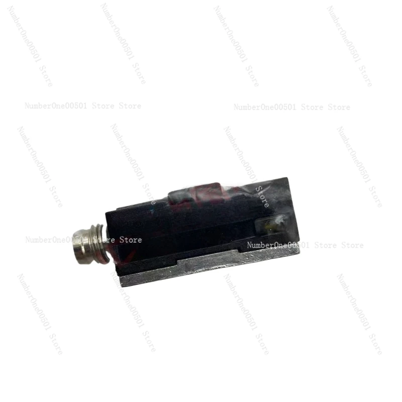 Reed Square Normally Open Proximity Switch ICEF O-1-S-LED-24-B 150848