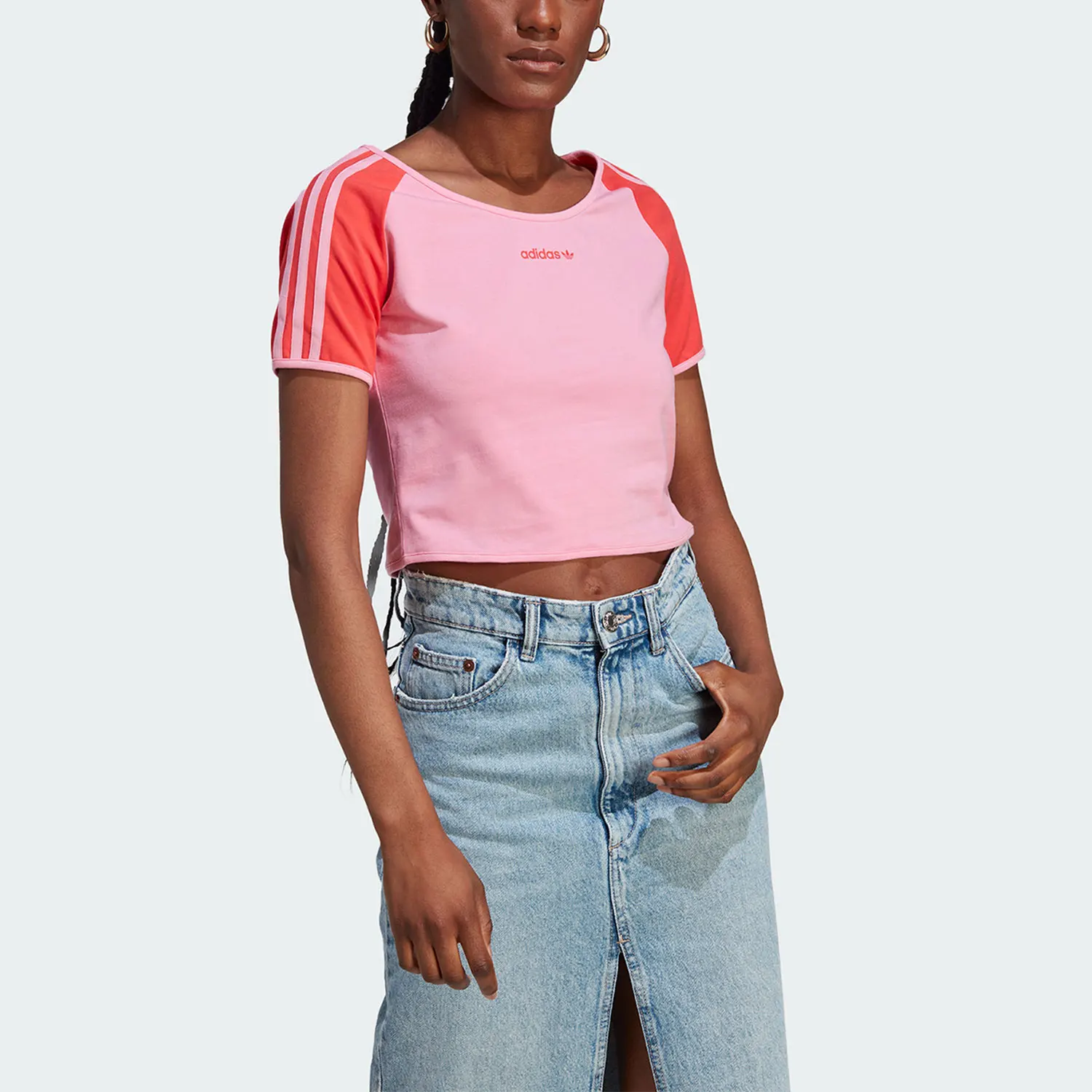 

Женская летняя дышащая спортивная футболка Adidas с тремя полосками IT8153