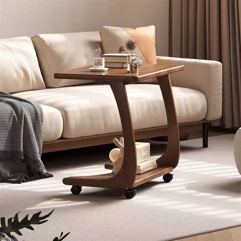 

Диван с колесиками, передвижной небольшой журнальный столик из массива дерева, маленькая квартира, гостиная