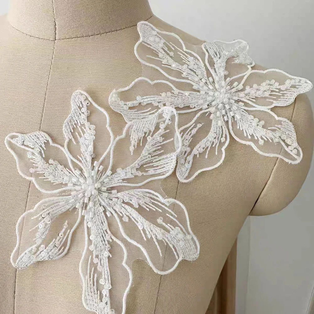 2 Stück Perlenbesetzte Blumen-Spitzenapplikationen für Hochzeitsdekoration, Organza Braut-Kopfblumen, Kleidungsdekoration