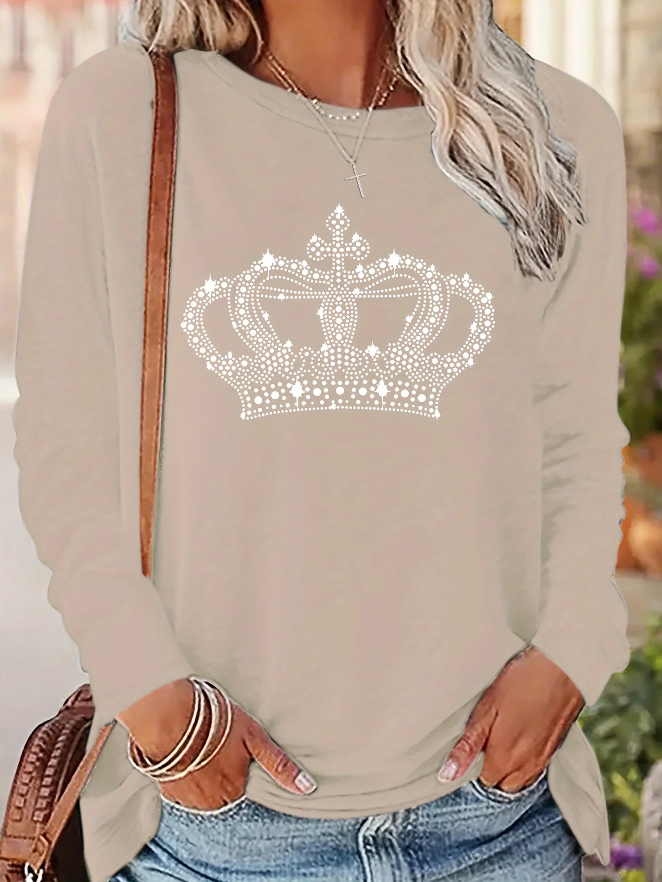 Crown Print T shirt Long Sleeve Crew Neck Autumn winter top women's long sleeved T-shirt loose comfortable black