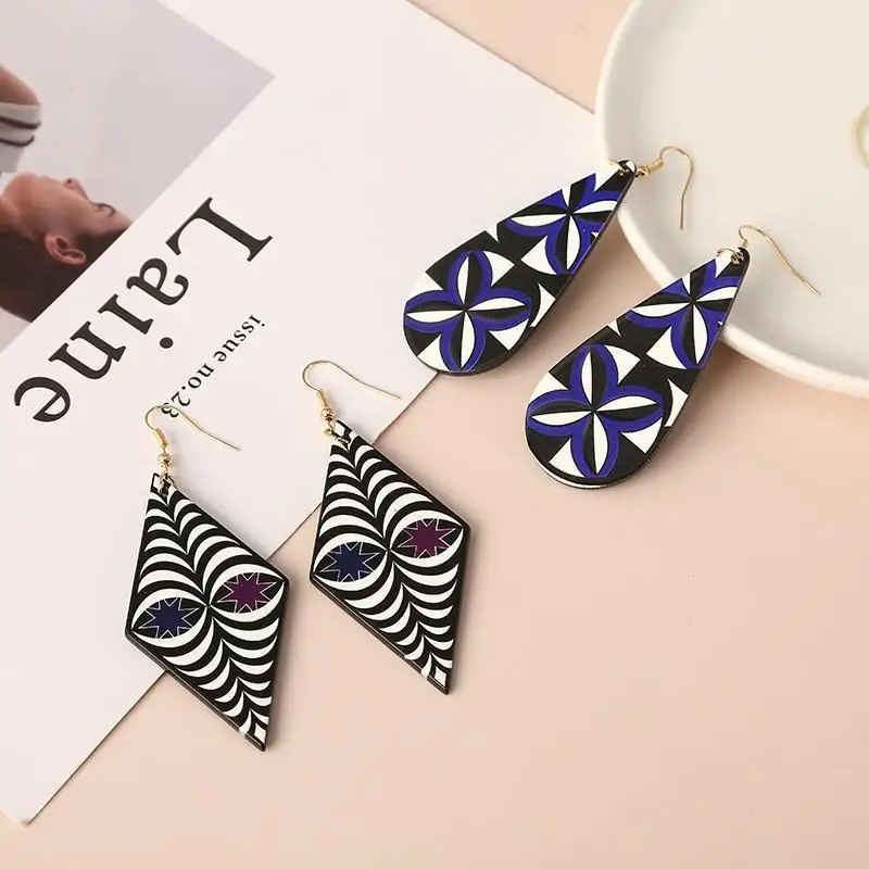 Fashion 3D Color Contrast Earrings Geometric Patch Color Bohemia Ethnic Vintage Style Acrylic Ear Rings Gift