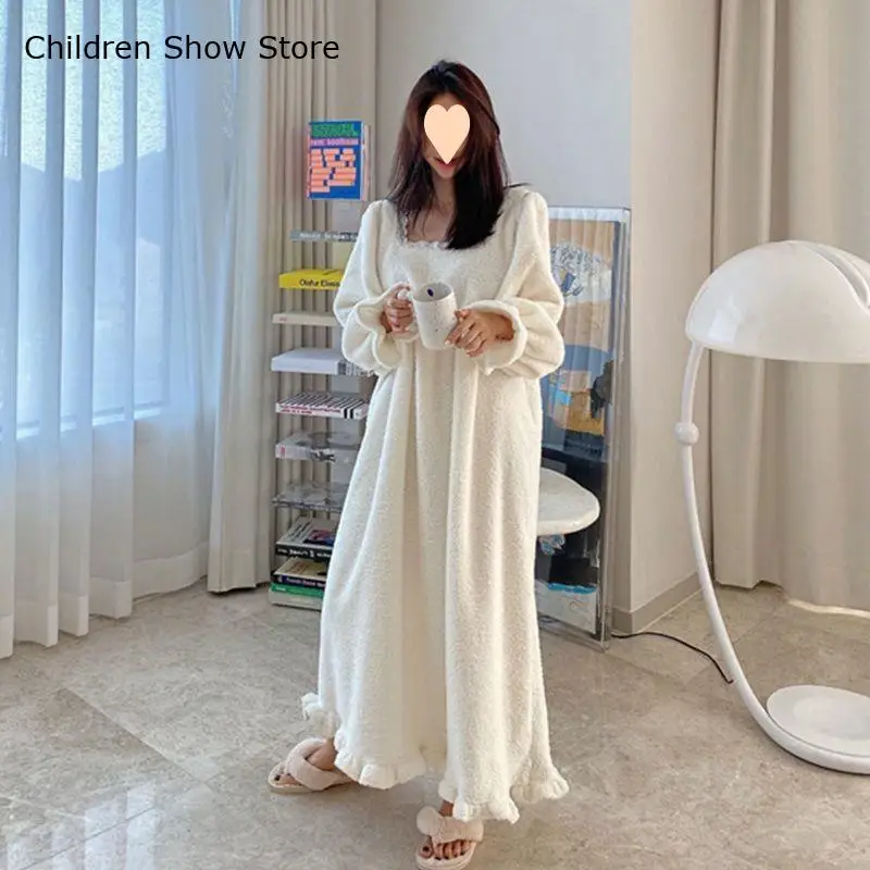 Winter Nightdress Big Size 3Xl 4Xl Home Dressing Gown Women Warm Fleece Sleepwear Loose Long Sleeve Flannel Nightgown Loungewear