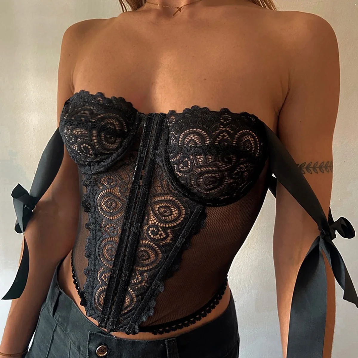 

Новая модная женская корсетная майка с кружевом и сеткой, на бретельках с бантом, укороченный топ-бюстье, летний, без спинки, корректирующий фигуру