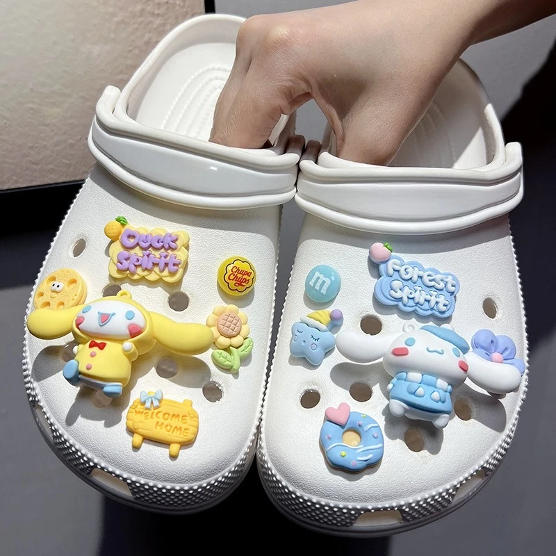 8/10/12Pcs/set Cute Cartoon Shoes Accessories Kawaii Anime Hole Shoes Buckle Slides Sandals Diy Decoration Removable Girl Gifts