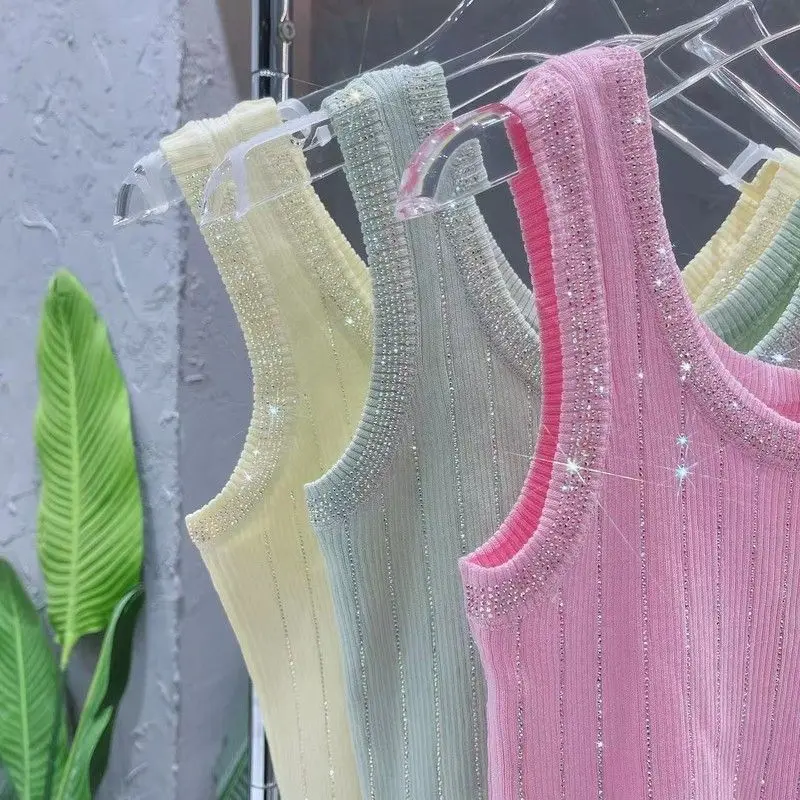 Nuovi prodotti primaverili Diamanti a strisce verticali in gilet lavorato a maglia lucido e versatile di nuovo stile estivo