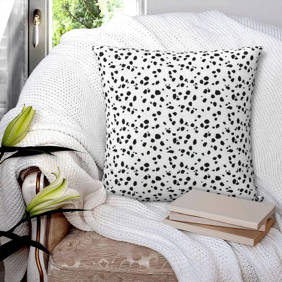 Cute Spots Dots Dalmatian Dog Print Square Pillowcase Pillow Cover Cushion Zip Decorative Comfort Throw Pillow for Home Bedroom