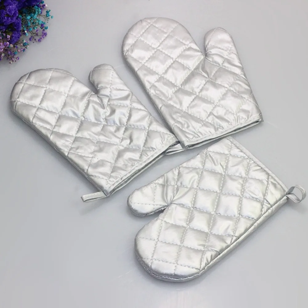 Silver Quilted Oven Mitts Microwave Safe Cotton Cover Hand Wash Only Kitchen Accessories