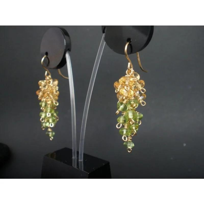 أوليفين وتوباز، أقراط جماعية، أحجار ميلاد أغسطس، مجوهرات