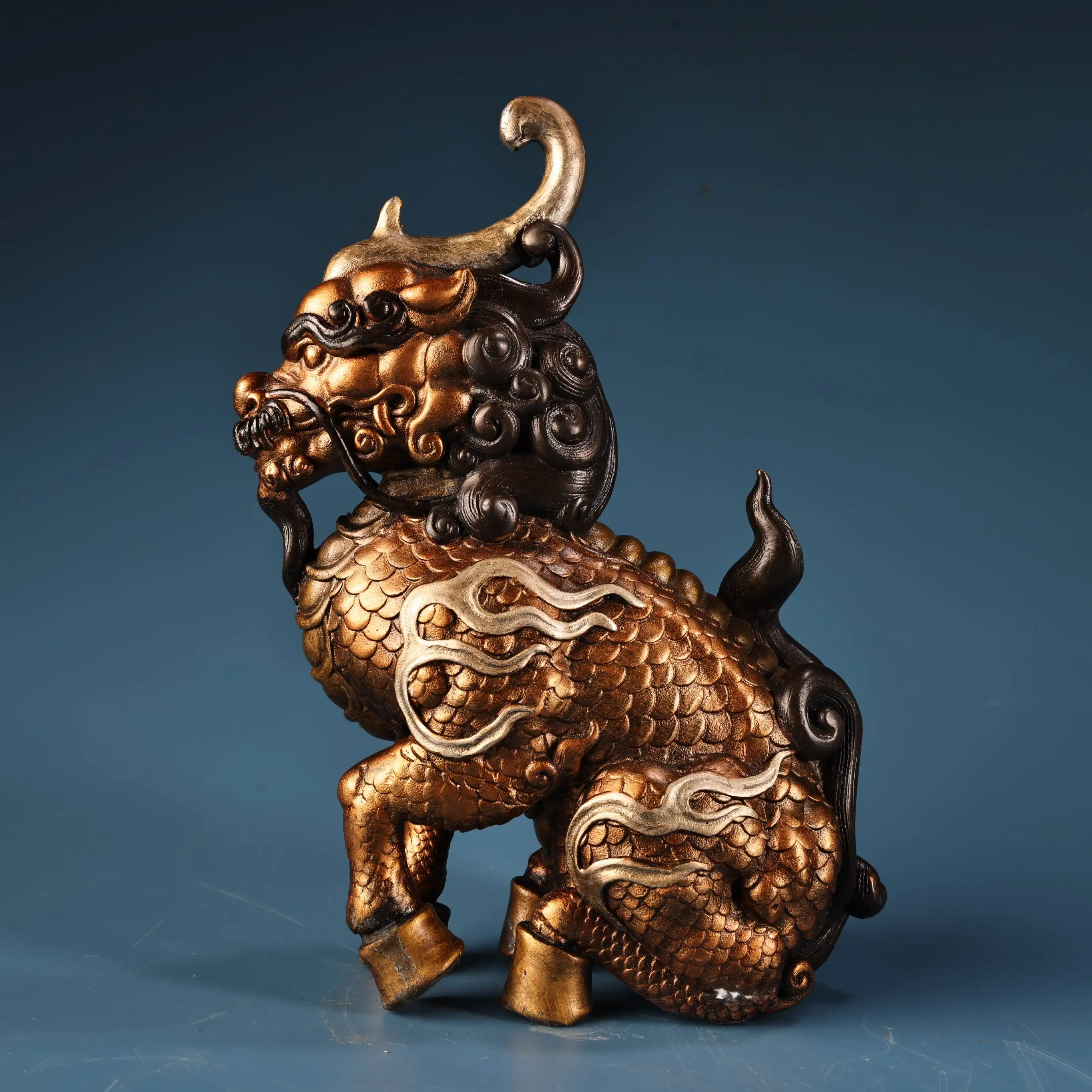 Old Bronze Gilded Silver Painted High Relief Kirin Statue War Unicorn Amass  wealth Ornaments Amass wealth Ornaments
