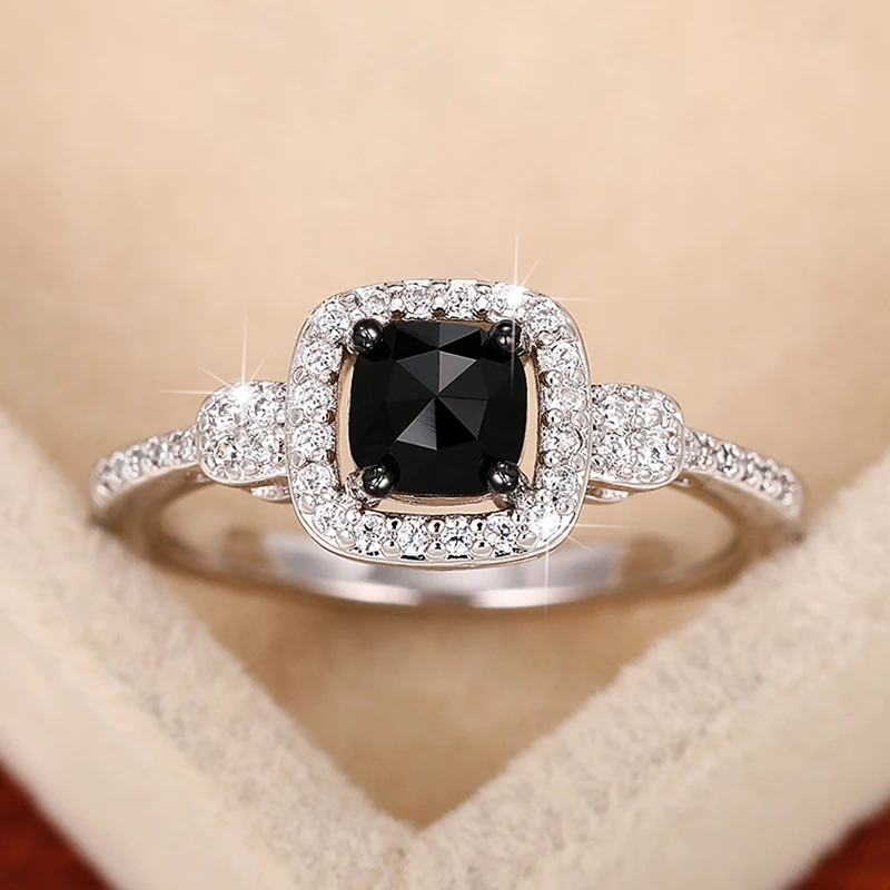 Huitan Creative Black CZ Stone Wedding Rings for Women 2023 New Exquisite Female Finger-ring Party Fancy Gift Statement Jewelry