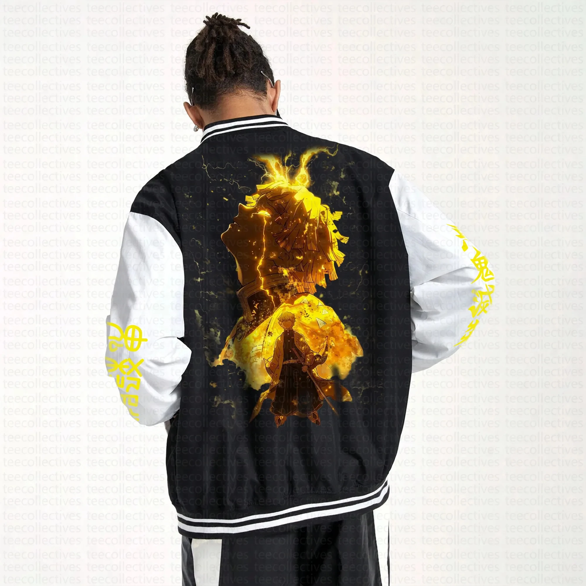 سترة اسكواش بيضاء سوداء للرجال مع طباعة خلفية لبطل الرسوم المتحركة المشعة وتصميم أكمام هالة البرق لأزياء الشارع #1