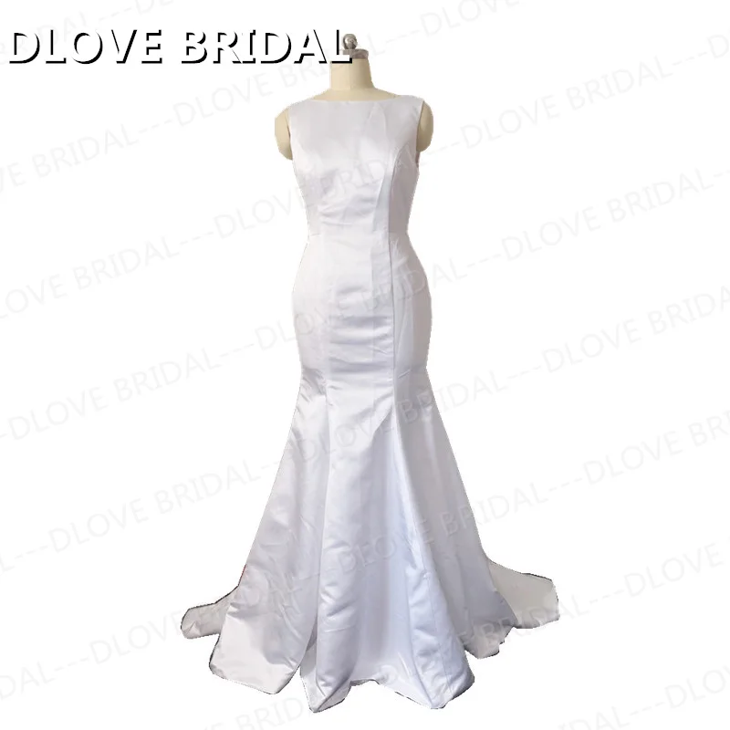 Simple Elegant V Back Satin Wedding Dress Summer Outdoor Light Buttons Bridal Gown with Detachable Belt and Big Bow Real Photos