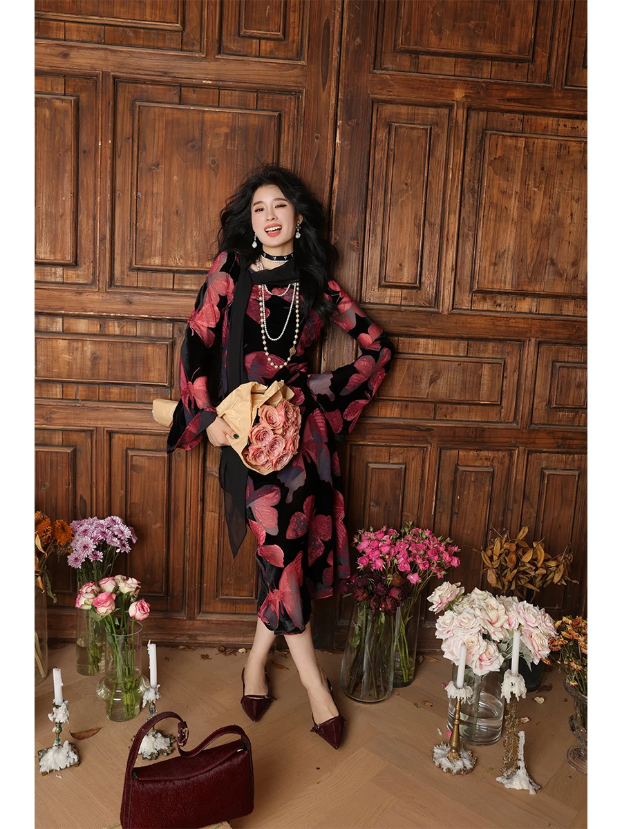 

New Chinese Sle Long Sve Dr Women's Skirt Autumn New Arrival Dangdang Zhuowu Mengdie Ele Straight Cut Long Dr