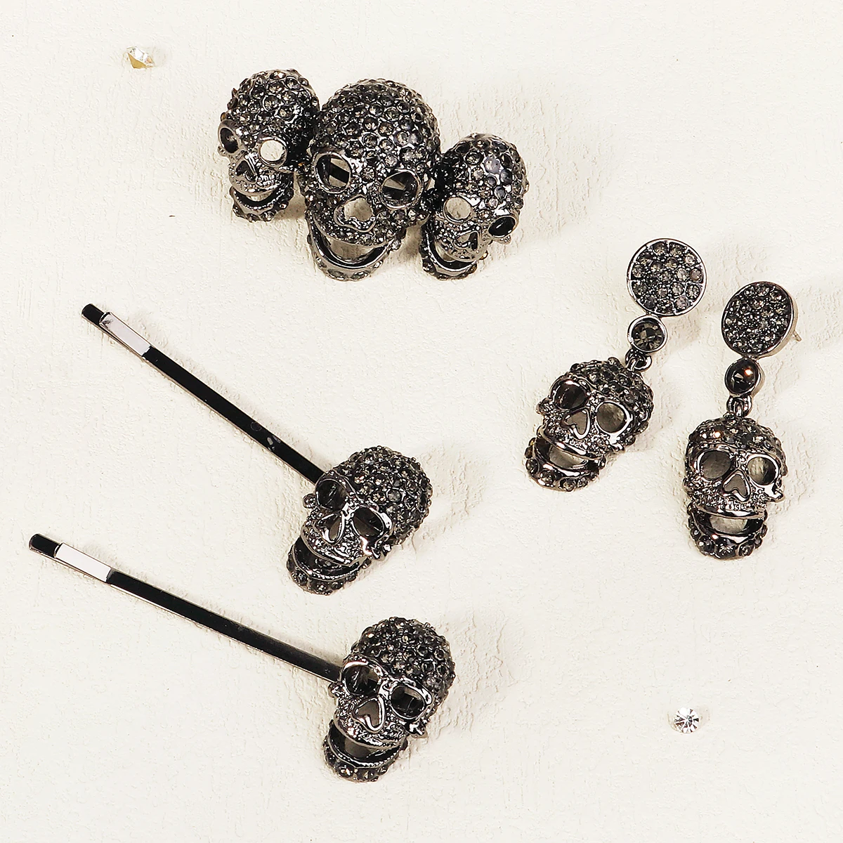 Gothic Punk Schwarze Spinne Tier Fledermaus Halloween Schädel Offenen Finger Ring Party Ring Ohrring Haar Clip Krone Tiara Haar Schmuck – Detail 6