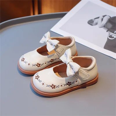 Embroidered Pearl Bow Round Toe Beige/brown Princess Shoes, Spring and Autumn Fashion Outdoor PU Shoes for Girls, Size 21-34