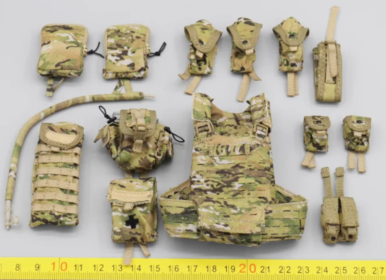 

Minitimes M047 Современная США. Кукла-солдат PMC, мужская фигурка, мини-игрушки, модель, нагрудный жилет, сумки, аксессуары для гарнитуры для 12 дюймов, кукла 1/6