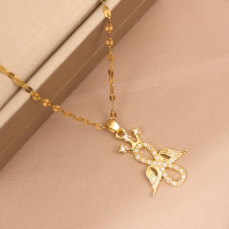 Colar personalizado de aço inoxidável Angel Wings para meninas, requintado e personalizado, elegante e clássico, jantar de luxo acessível, presente