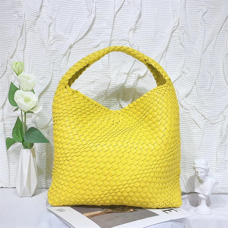 2022 Large-capacity Vegetable Basket Bag Fashion Shopping Bag Commuter Bag Women\'s Microfiber Leather All-match Child-mother Bag