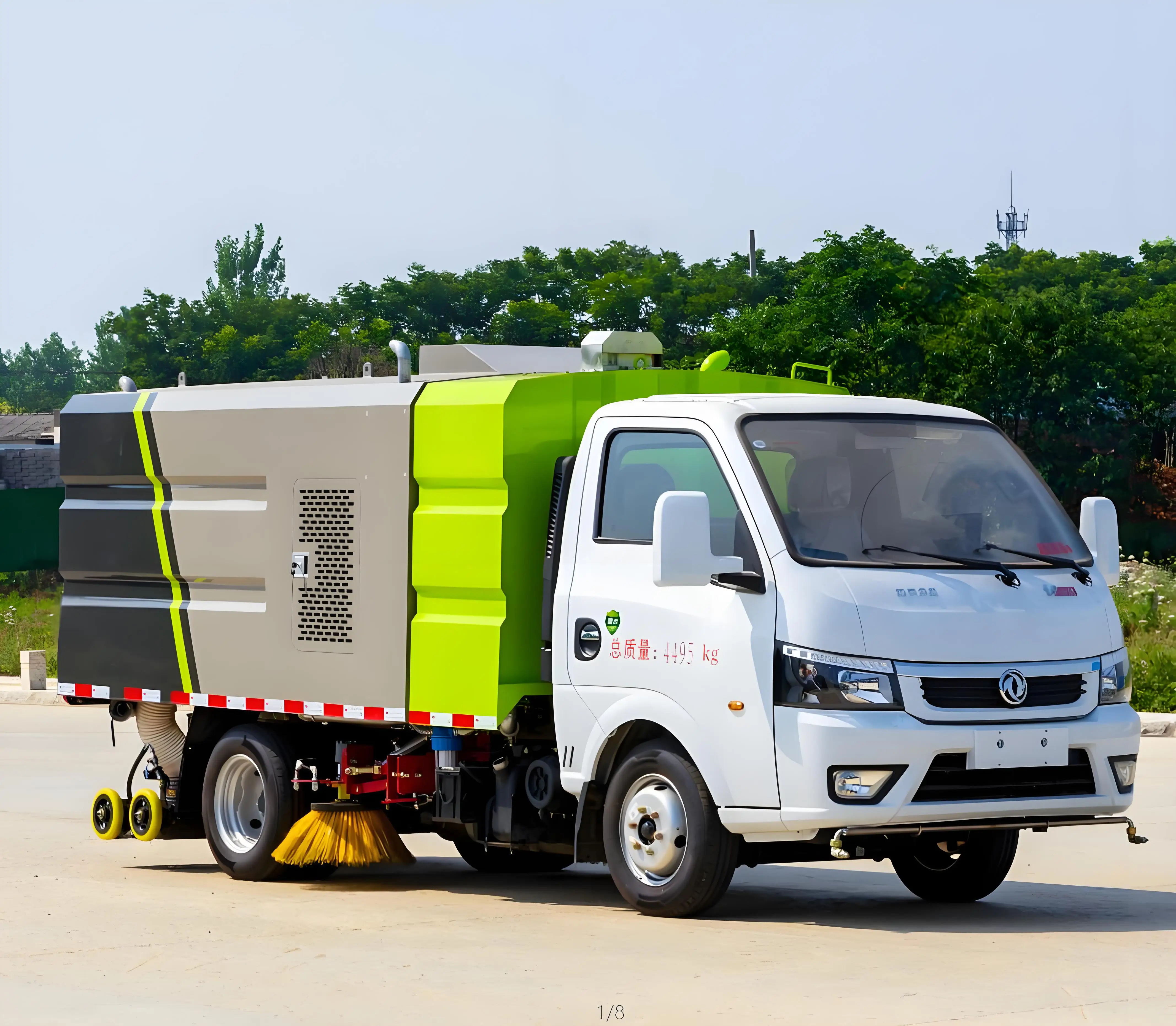 Customized Road Cleaning Truck With Water Spray Dual-Function Sweeper Washer Road Sweeper Truck