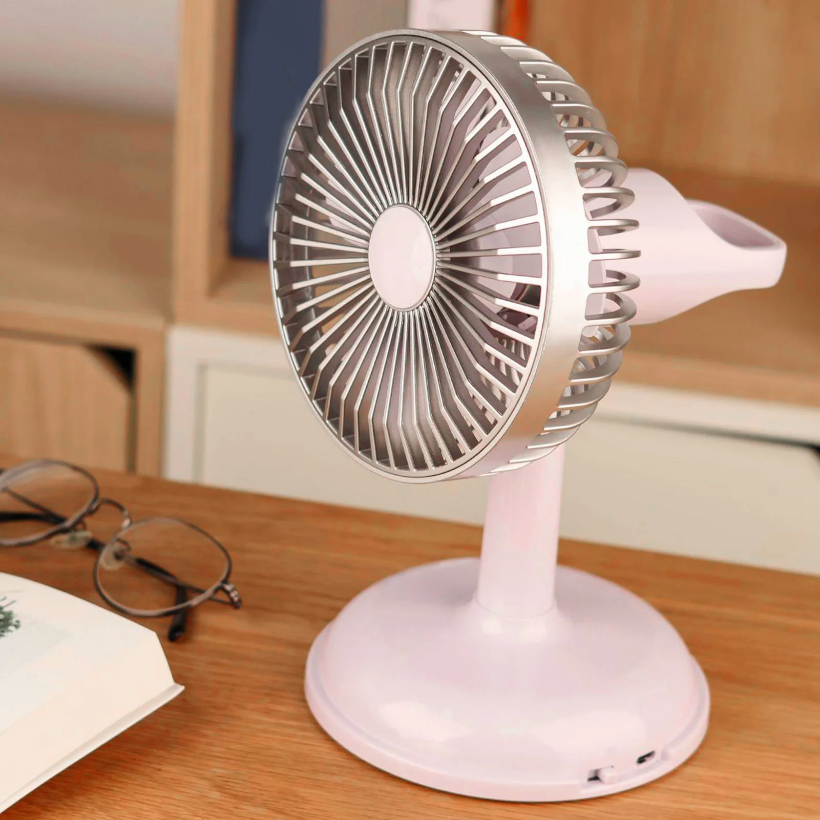 Retro Desk Standing Fan Small Electric Fan Simple Portable Vintage Pure Color USB Charging Little Fan for Summer Vintage Fan