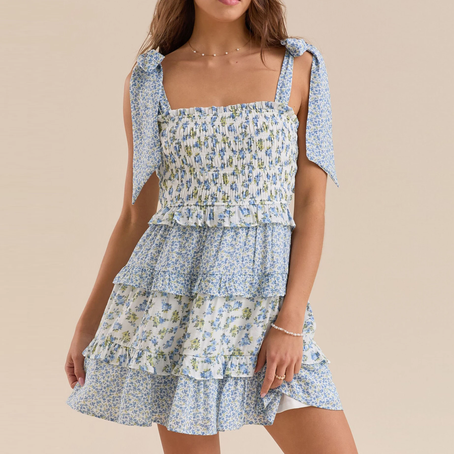 Nueva moda mujer vestido con hombros descubiertos verano sin mangas estampado Floral vestido de busto ahumado vestido corto y fluido gran oferta S M L
