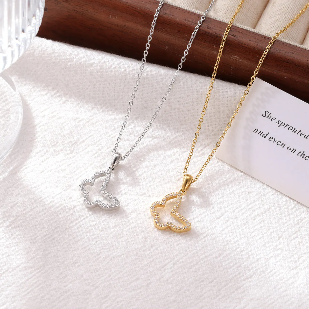 

18k Gold Plated Women's CZ Iced Out Butterfly Necklaces for Party Gift Stainless Steel Trendy Dainty Cubic Zirconia Jewelry