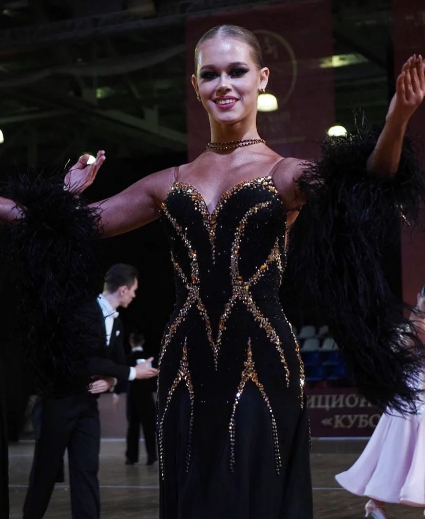 Robe de danse de salon à manches longues pour femmes, robe standard pour la compétition, costume de danse moderne