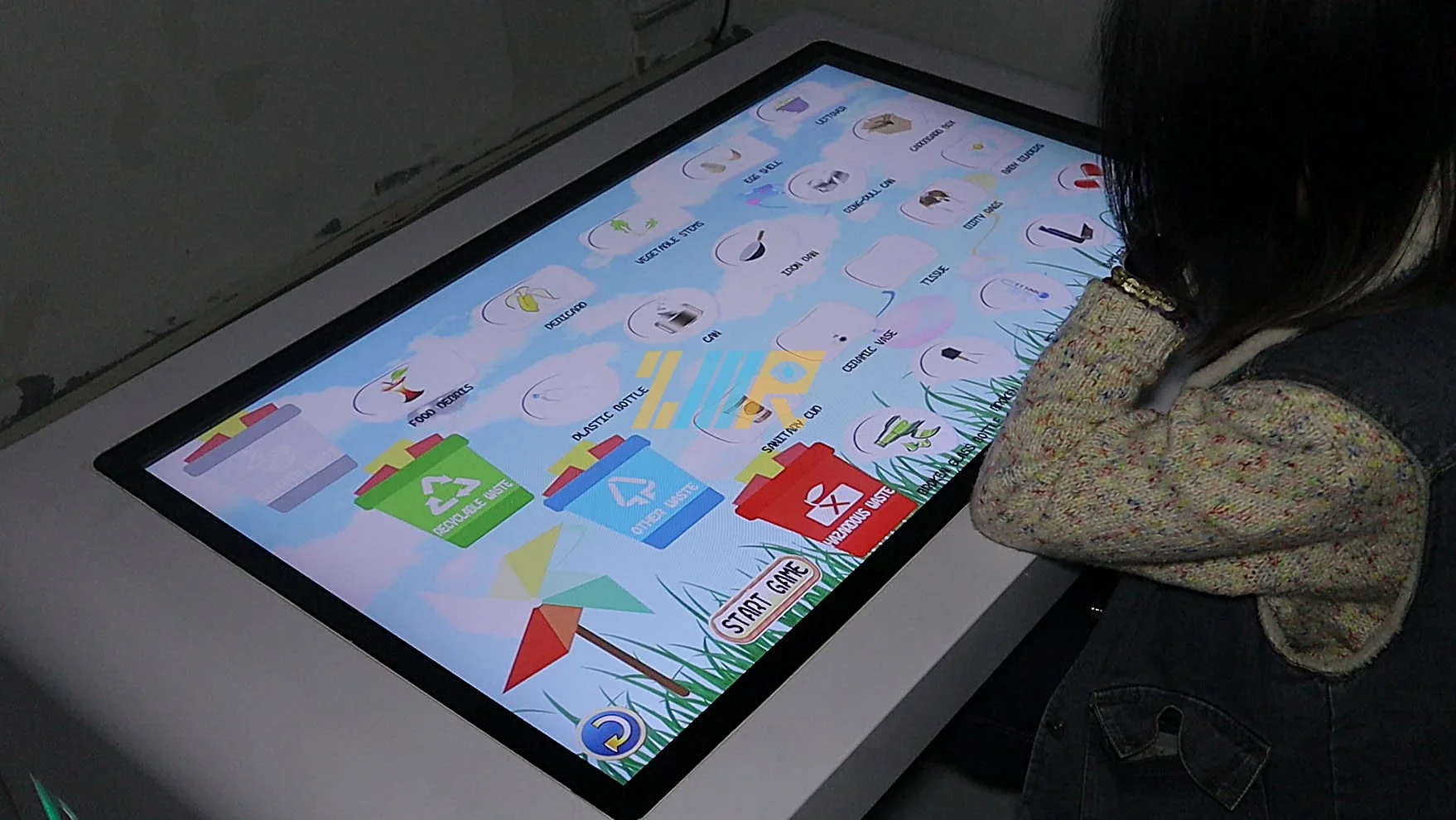 Puzzle Game for Education Multi Touch  Games Free Standing 43 55 Inch Indoor Touch Screen  Interactive  for Kids