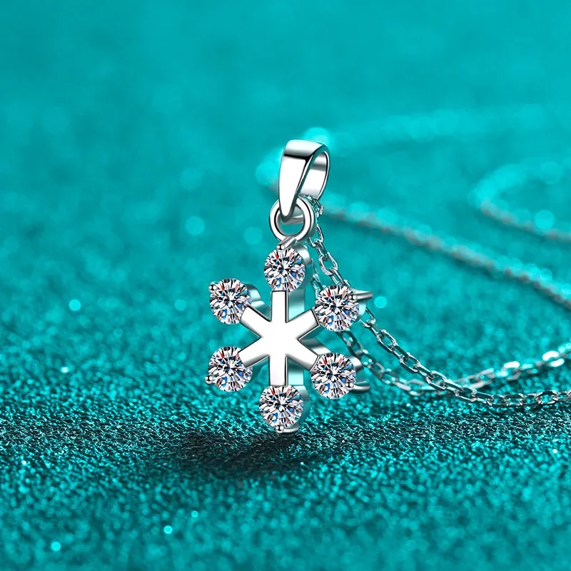 18K Gold Inlaid 60cent Moissanite Snowflake Necklace PT950 Platinum Pendant Valentine's Day Fashion Gift Simple Collarbone Chain