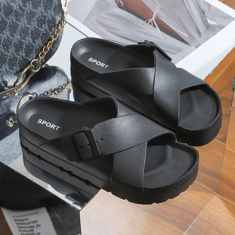 EVA Thick Sole Slippers for Women's Outwear Breathable and Comfortable Cool Slippers Lightweight Cross over Slippers Wholesale