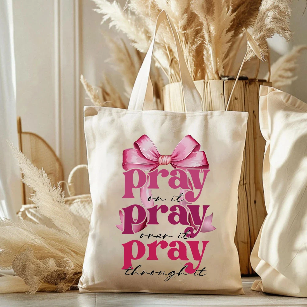 Modne torby z grafiką Christian Pink Coquette Super Cute Pray on It Coquette Bow Bundle Ladies Lovely Shopping Canvas Handbag