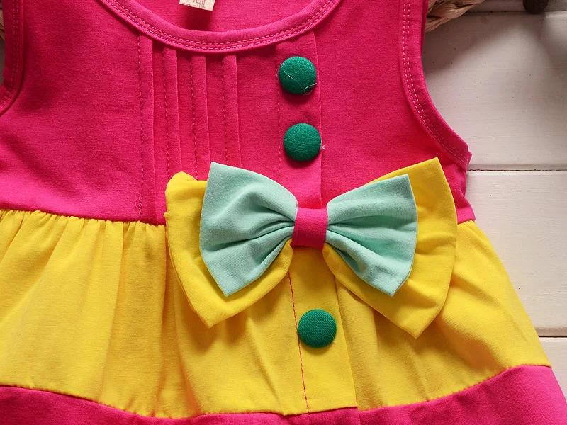 Sommerliches Baby-Mädchen-Set: Farbblock-Kleid ohne Ärmel mit Shorts, Niedlicher Großer Schleifenknoten, 2-teiliges Lässiges Outfit für Strand und Freizeit – Detail 5