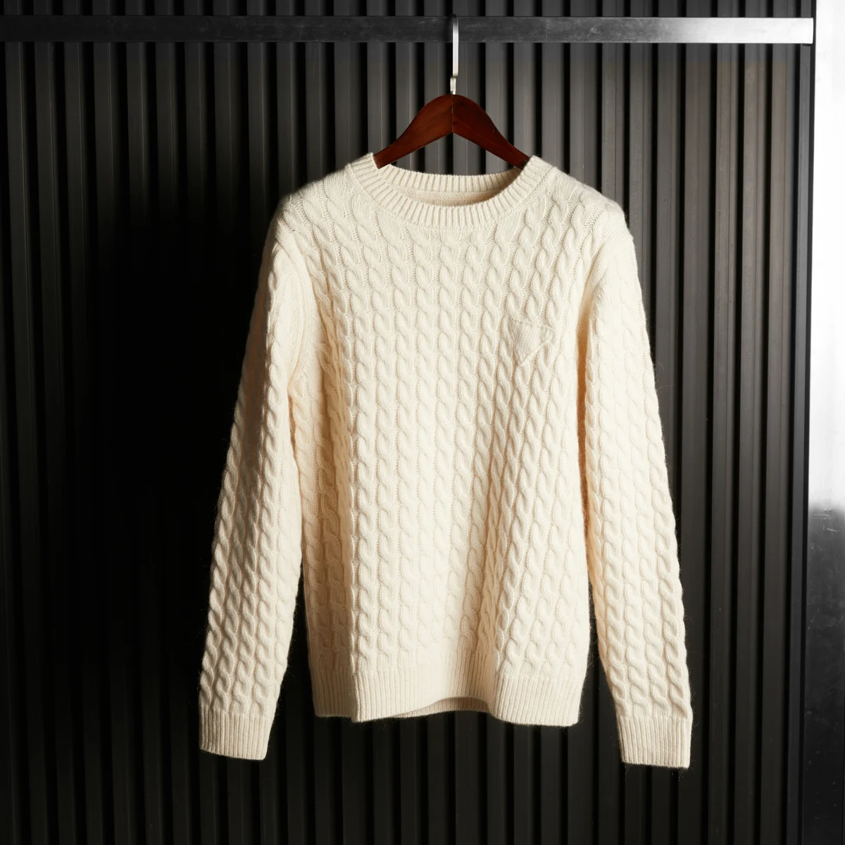 

Итальянский высококачественный мужской вязаный свитер из смесовой шерсти и шерсти Sea Island, с винтажным льняным узором, в модном городском стиле для молодежи