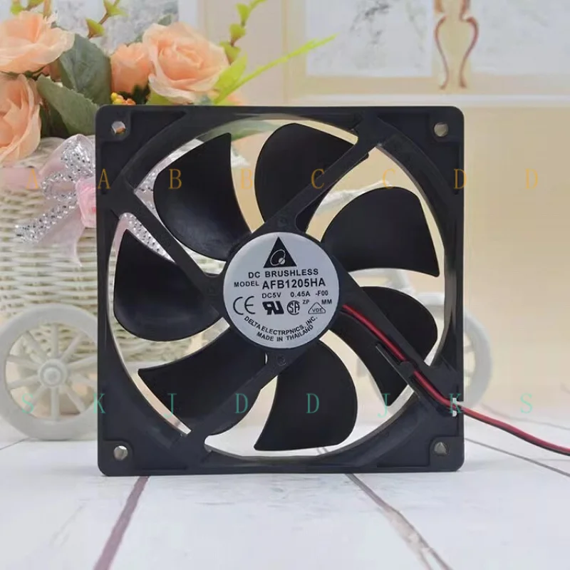 

Вентилятор охлаждения M AFB1205HA 12025 DC5V 0.45A 12CM 2-проводной