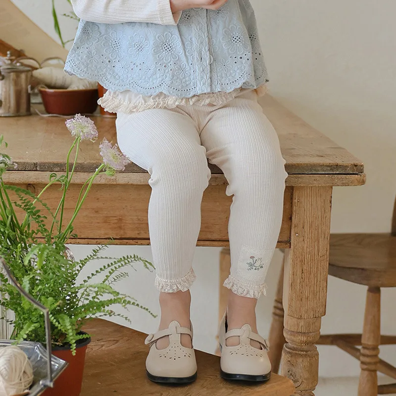 2025 Spring Korean Girls Sweet Elastic Cotton Floral Patch Cloth Lace Edge Wholesale Girls' leggings girls clothing