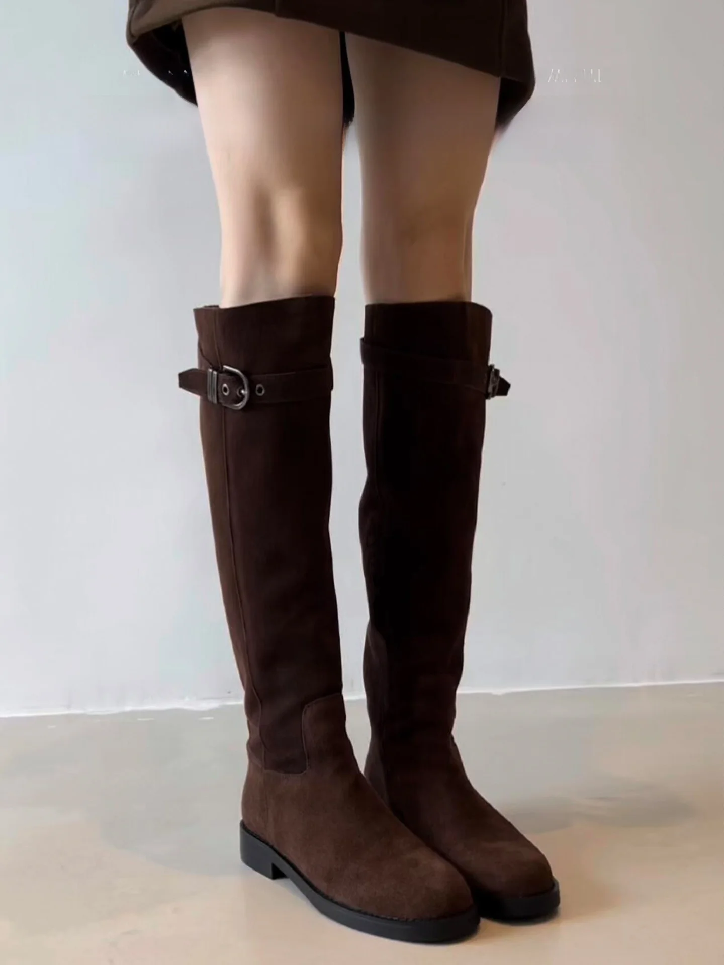 Botas Retro de Caballero Estilo Western para Mujer, Versión de Cuero de Caña Alta por Encima de la Rodilla, Botas de Moda para Primavera y Otoño con Tacón Bajo y Punta Redonda