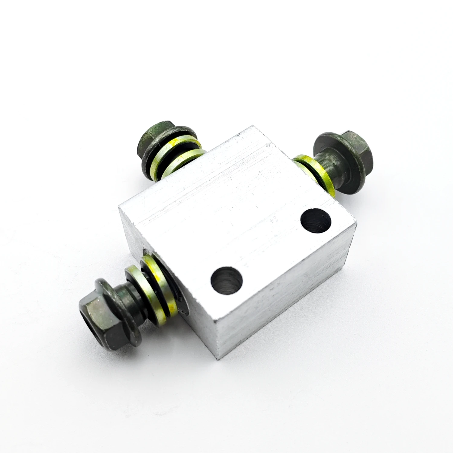 Front Brake System Tee Connector Front Brake Cylinder Joint for Stels 500K/GT Kazuma Jaguar 500 J500 ATV C500-8301701 LU018659