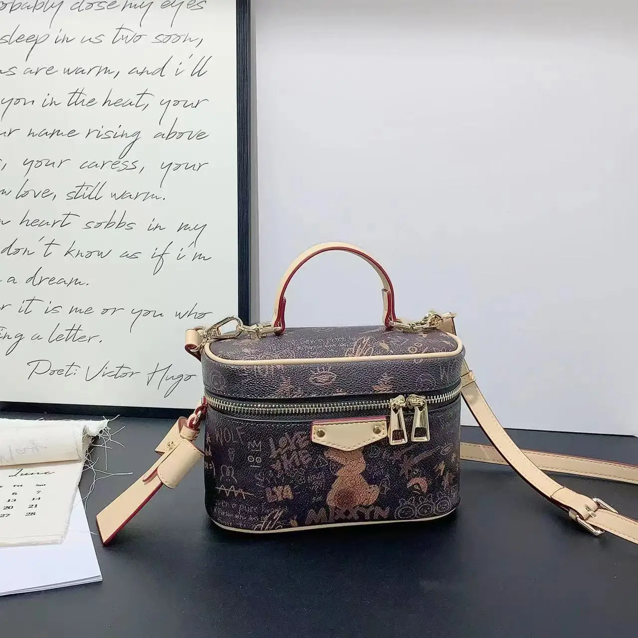 

High-End Luxury Shopper Solid Color Commuter Diaper Bags For Ladies Elegant Leather Shoulder Bag Trendy Design