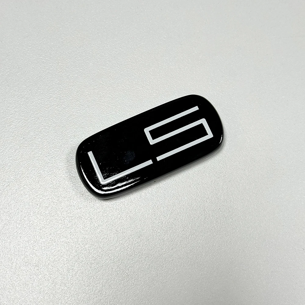 أسود أحمر ذهبي أبيض 99-07 جسم جانبي LS شعارات جسم جانبية شارة ثلاثية الأبعاد جسم جانبي تاهو سوبربان سيلفرادو استبدال الراتنج #5