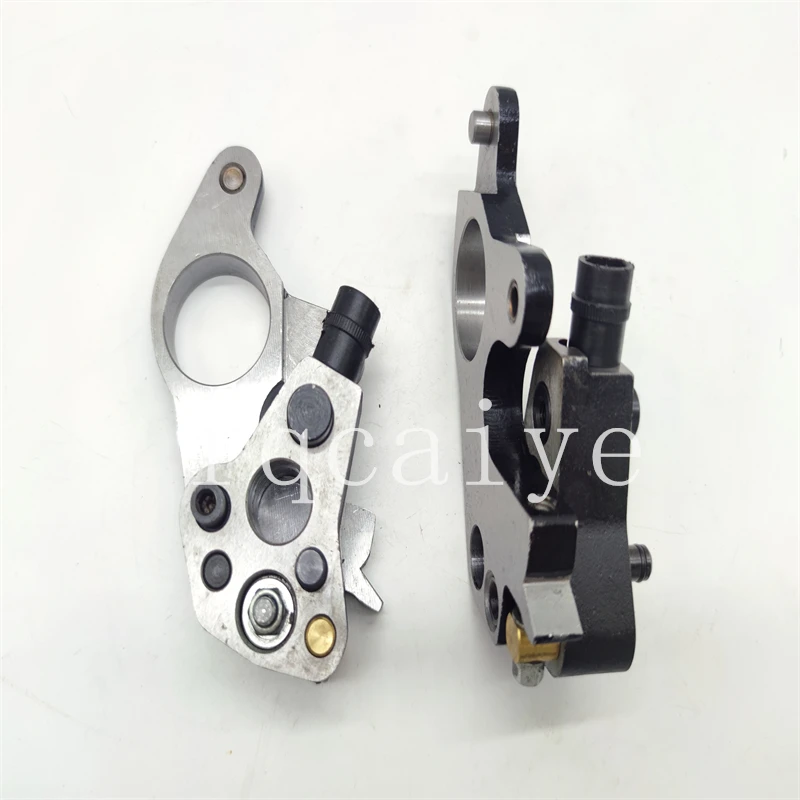 1 Pair 42.030.003 42.030.004 Bearing  Vibrator-type Dampening System Form Rollers GTO Printing Machine Parts