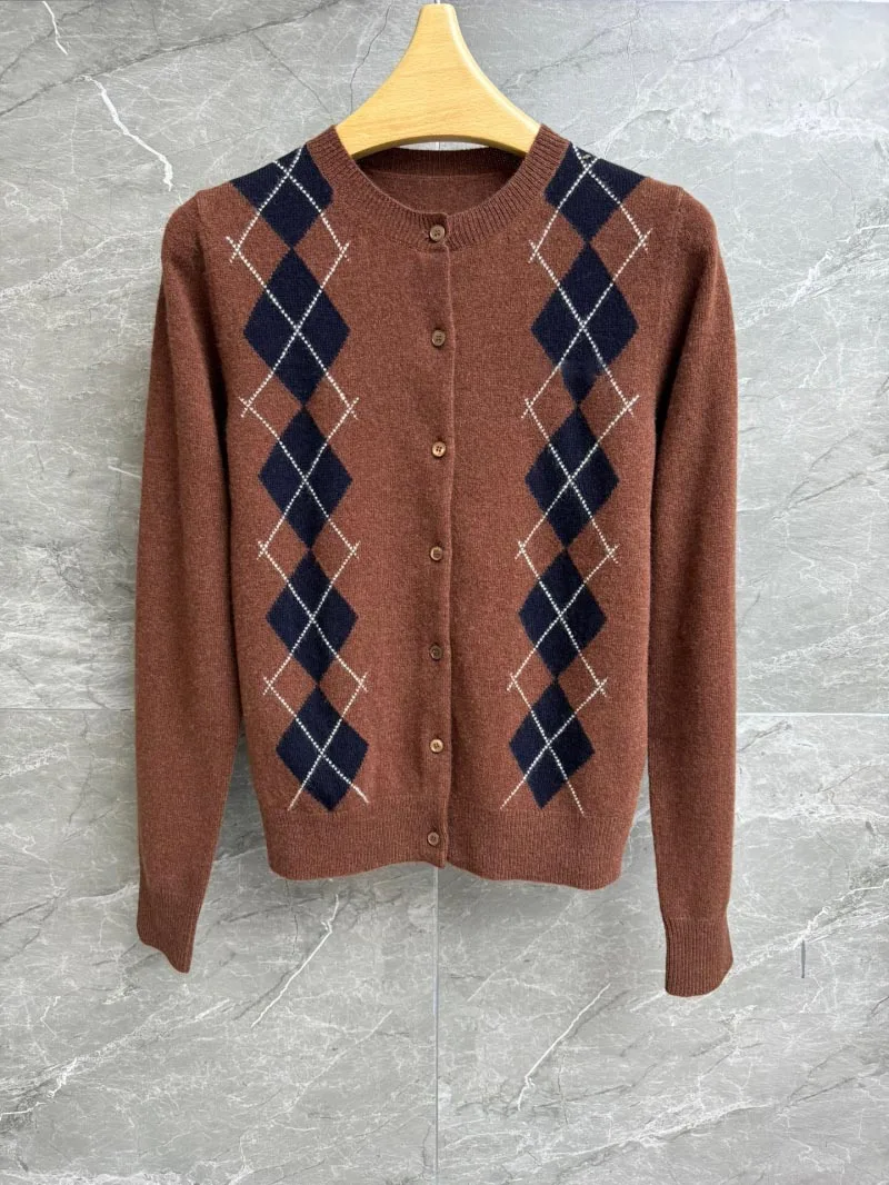 2024 Autumn New Women's Cardigan Pullover Fashionable and Exquisite College Style Retro Checkered Wool Knitted Cardigan